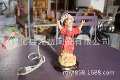 批发采购塑料、树脂工艺品 探索西方宗教人物祈祷图与家居摆件的市场机遇（以0301工艺品为例）